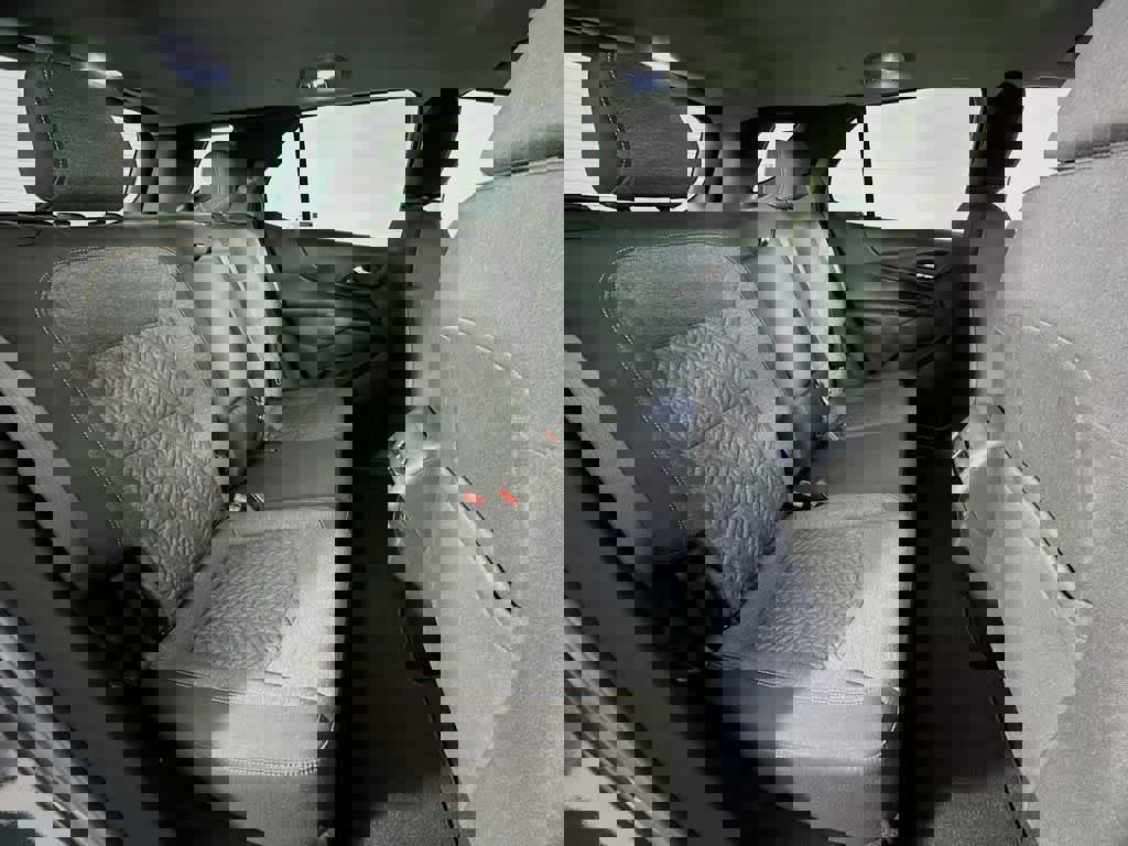 Used 2022 Chevrolet Equinox LT image 31