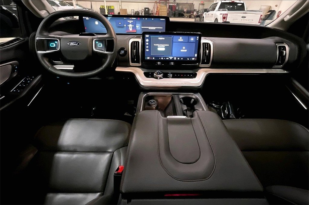 Certified 2025 Ford Expedition Max Active image 14