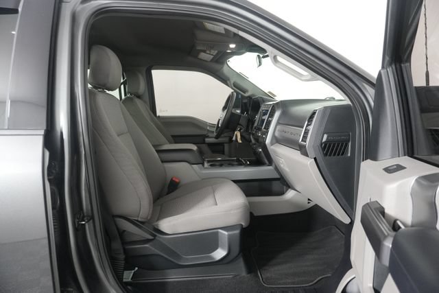 Certified 2020 Ford F250 XLT w/ XLT Premium Package AWD/4WD image 35