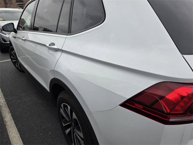 Used 2024 Volkswagen Tiguan S image 5