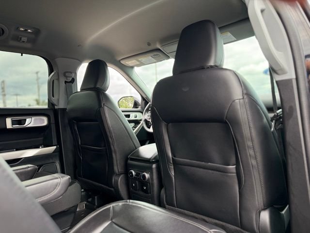 Certified 2023 Ford Explorer Limited w/ Hybrid Equipment Group 310A AWD/4WD image 18
