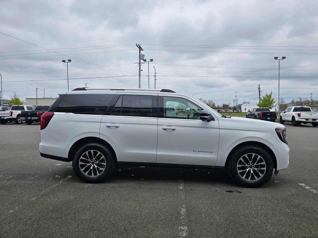 Certified 2025 Ford Expedition Platinum AWD/4WD image 5