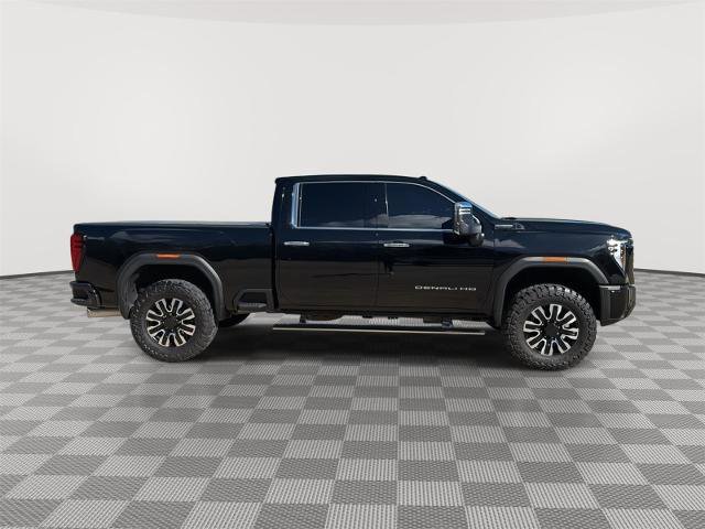 Used 2025 GMC Sierra 2500 Denali Ultimate image 6