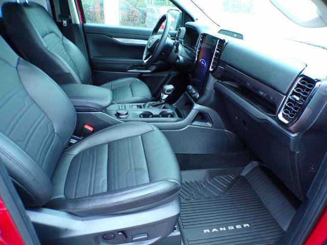 Certified 2025 Ford Ranger Lariat w/ Black Appearance Package AWD/4WD image 14