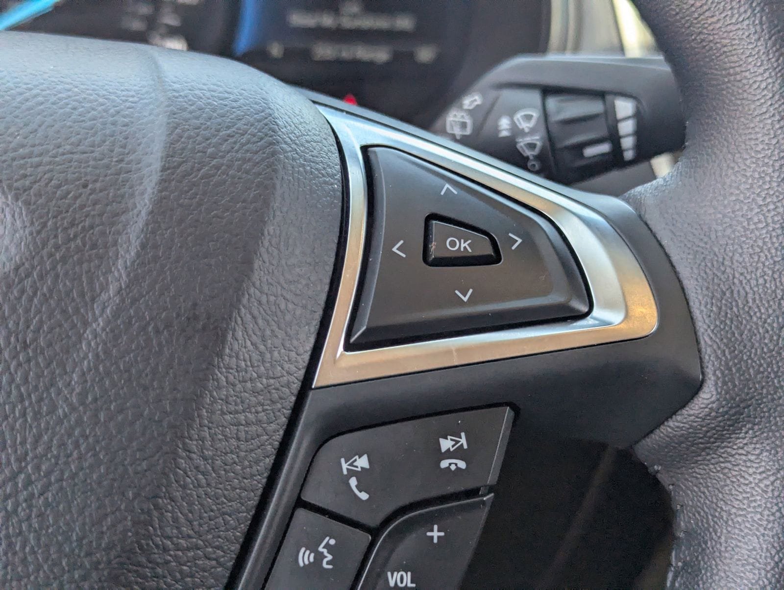 Certified 2023 Ford Edge SEL w/ Convenience Package AWD/4WD image 25