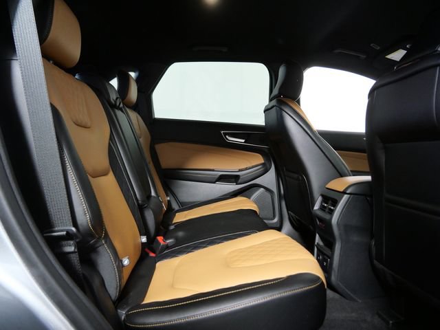 Certified 2023 Ford Edge Titanium w/ Equipment Group 301A AWD/4WD image 11