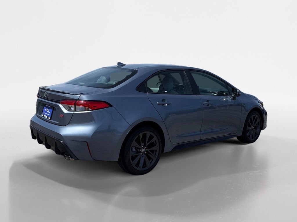 Used 2025 Toyota Corolla SE image 4
