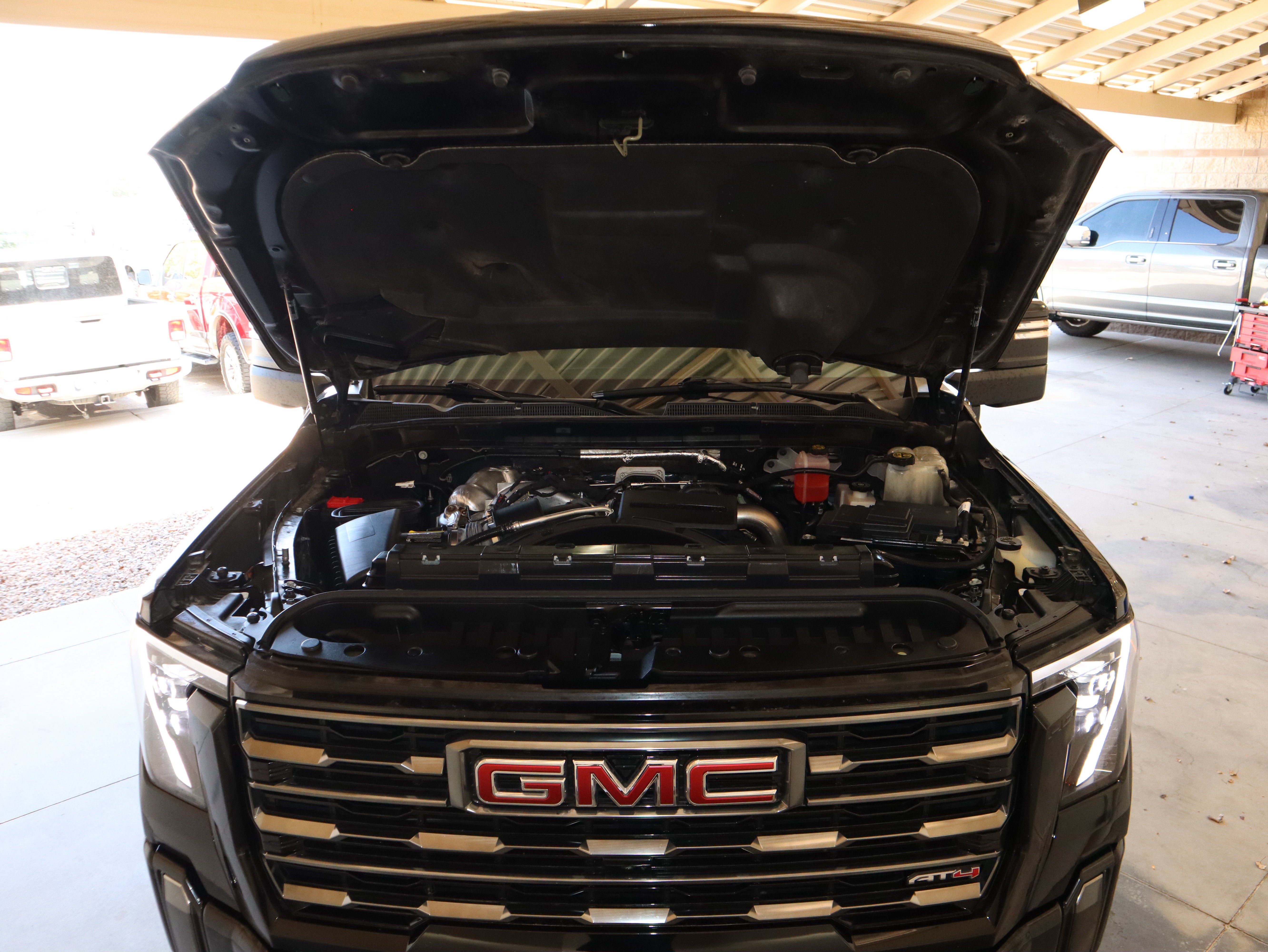 Used 2024 GMC Sierra 2500 AT4 w/ AT4 Premium Plus Package AWD/4WD image 21