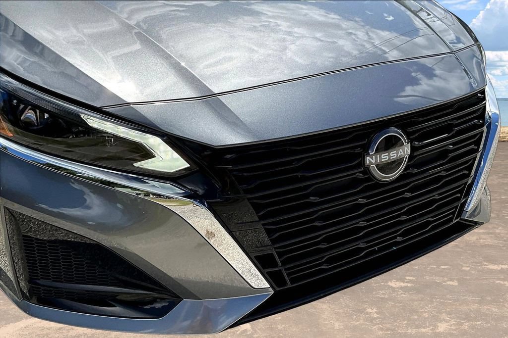 Used 2023 Nissan Altima 2.5 SL FWD image 33