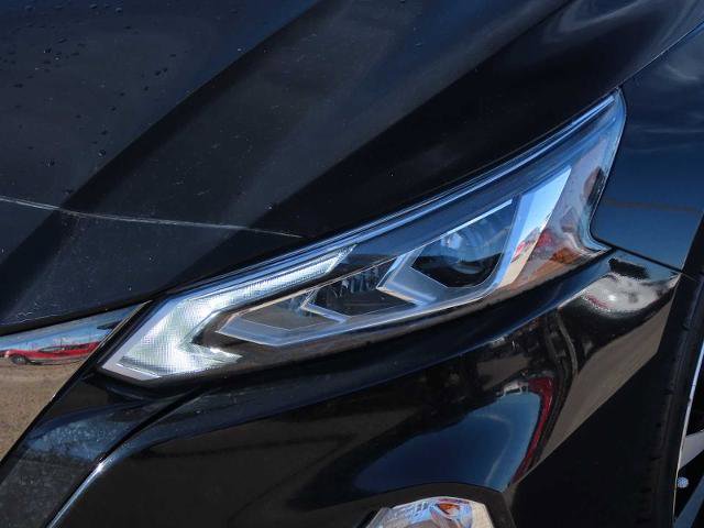 Used 2020 Nissan Altima 2.5 SR w/ Premium Package image 10