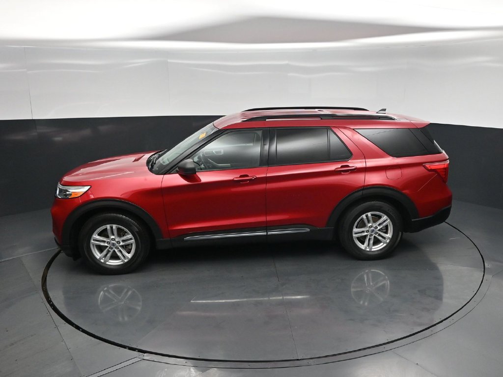 Certified 2021 Ford Explorer XLT w/ Equipment Group 202A RWD image 43
