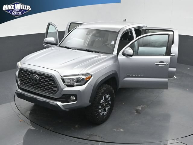 Used 2020 Toyota Tacoma TRD Off-Road w/ Technology Package AWD/4WD image 26