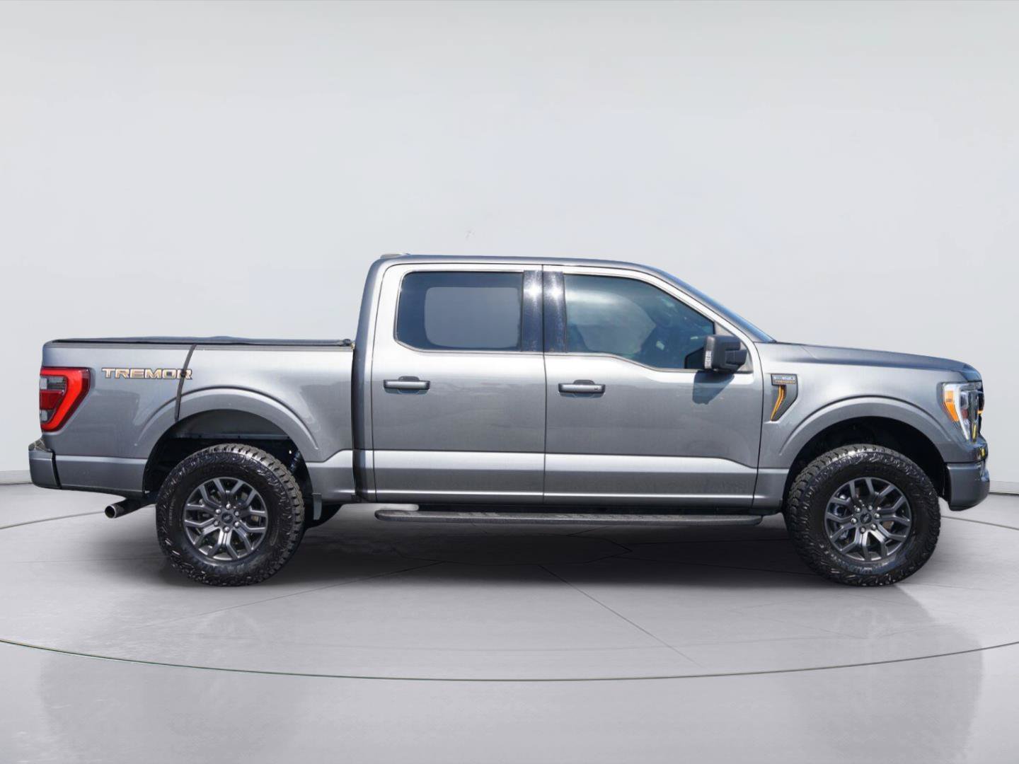 Certified 2022 Ford F150 XLT w/ Equipment Group 302A High AWD/4WD image 5