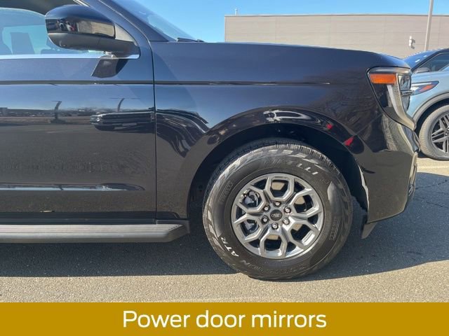 Certified 2025 Ford Expedition Active image 21