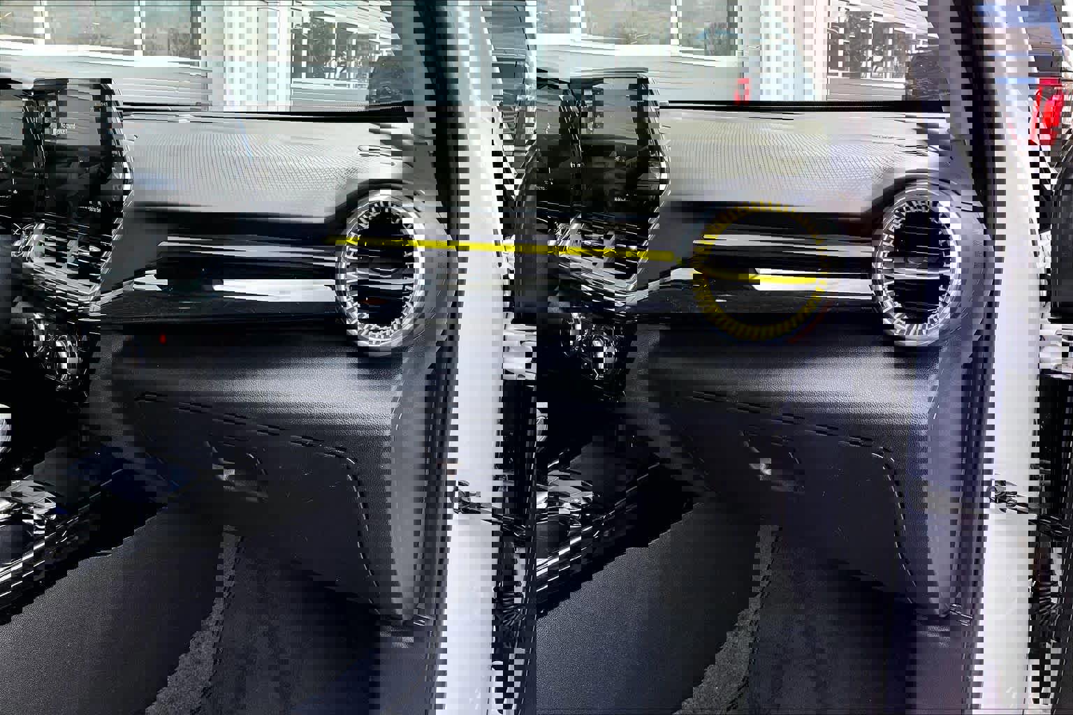 Used 2025 Chevrolet Trax ACTIV w/ Driver Confidence Package image 19