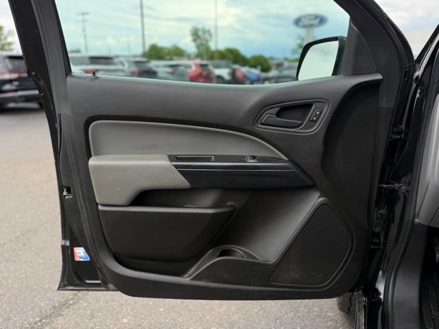 Used 2017 GMC Canyon 4x4 Extended Cab w/ Trailering Package image 8