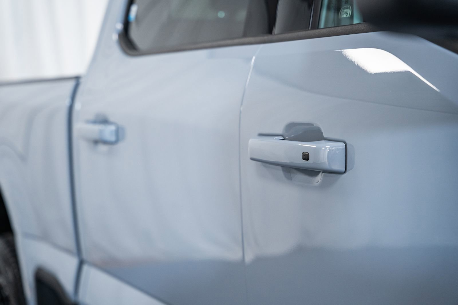 Certified 2025 Ford F250 Lariat w/ Black Appearance Package image 15