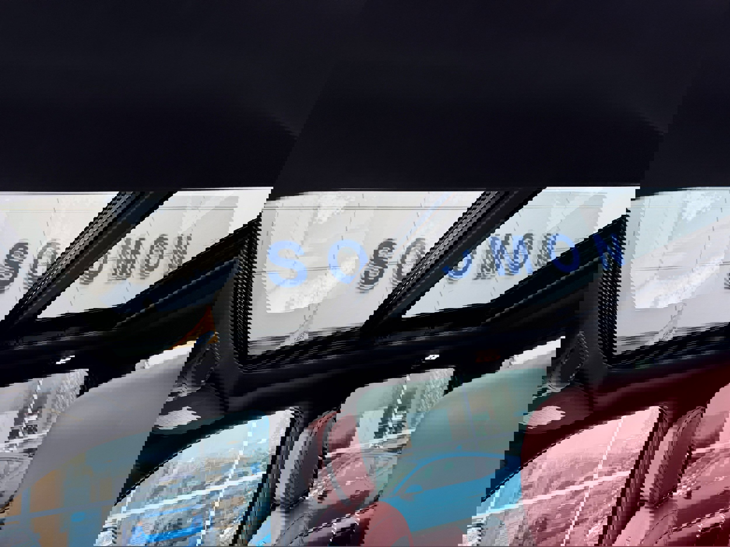 Certified 2021 Ford F250 Platinum w/ FX4 Off-Road Package image 15