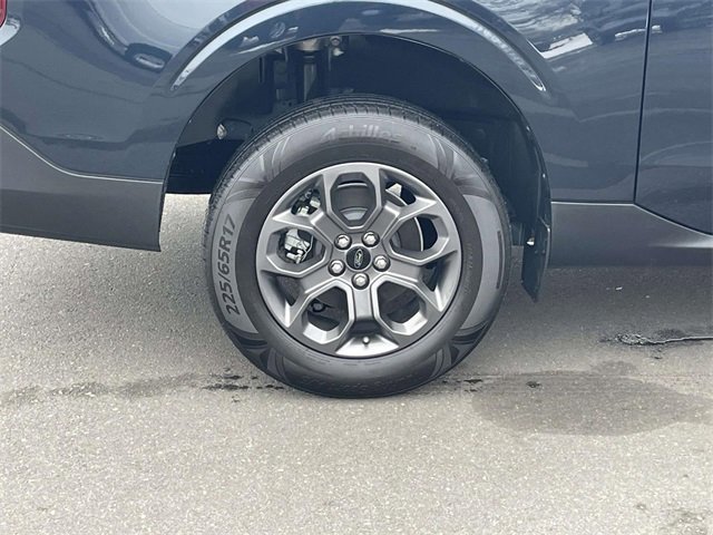 Certified 2022 Ford Maverick XLT w/ XLT Luxury Package image 9