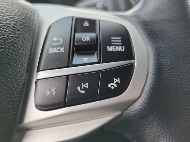 Certified 2023 Ford Explorer XLT RWD image 19