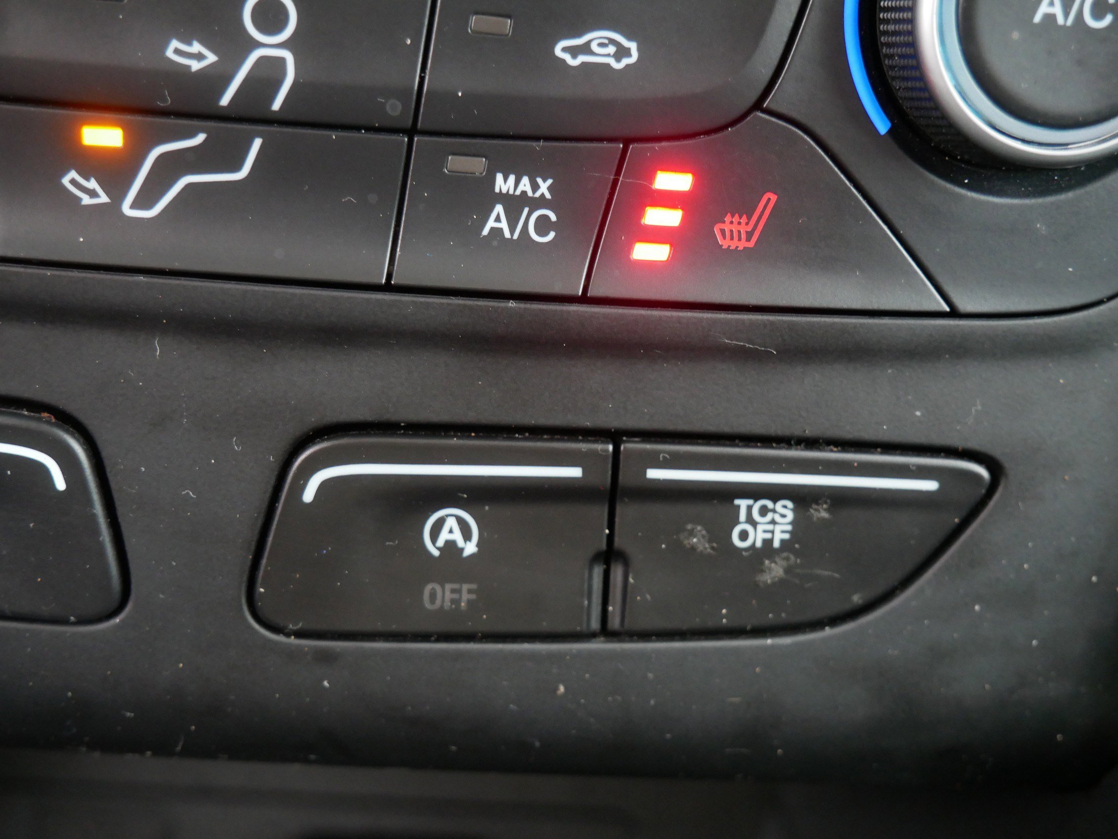 Certified 2019 Ford Escape SEL image 31