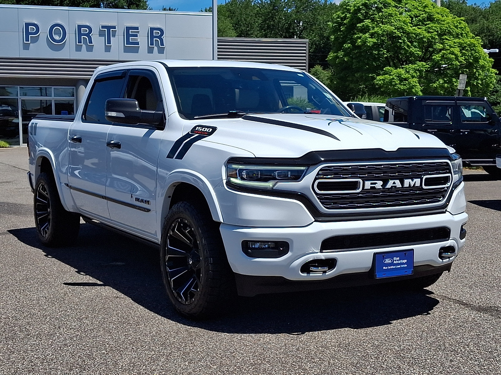 Used 2020 RAM 1500 Limited AWD/4WD image 2