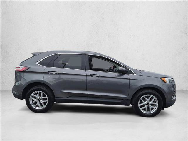 Certified 2024 Ford Edge SEL w/ Convenience Package AWD/4WD image 4