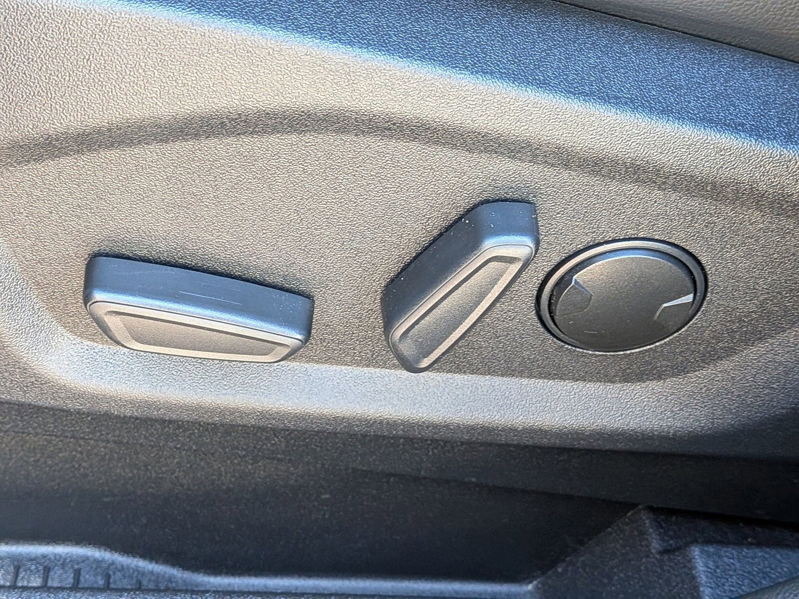 Certified 2024 Ford Edge ST-Line image 23