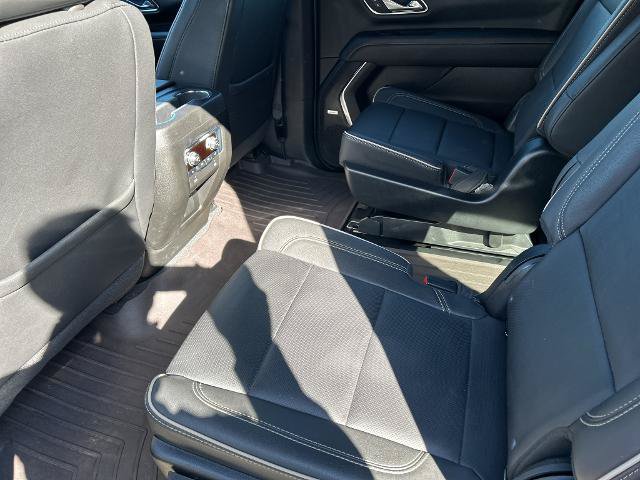 Used 2023 GMC Yukon XL SLT w/ SLT Luxury Package AWD/4WD image 20