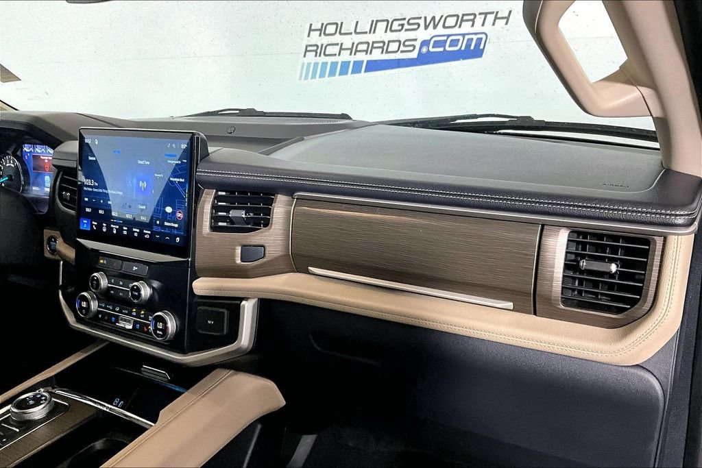 Certified 2024 Ford Expedition Limited AWD/4WD image 12