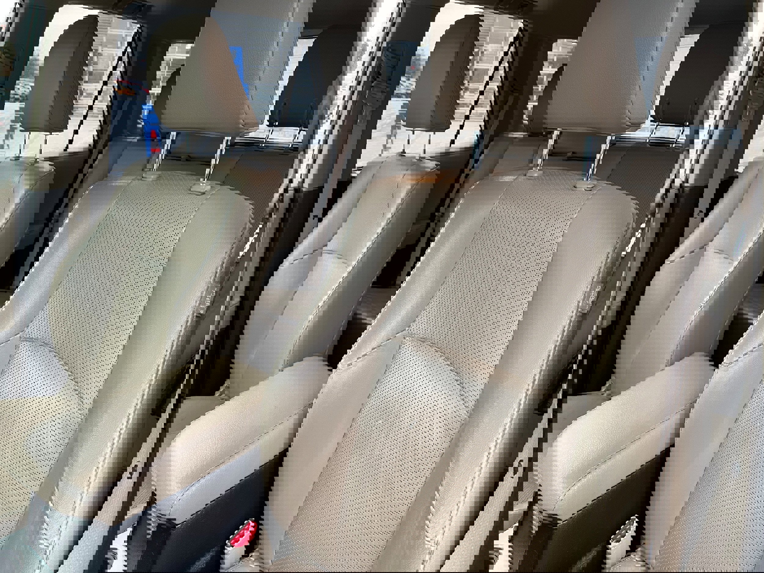 Used 2018 Toyota 4Runner Limited image 9