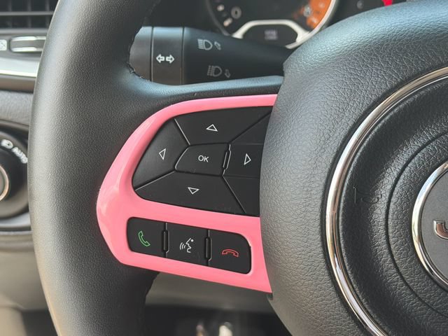 Used 2018 Jeep Renegade Latitude FWD image 26