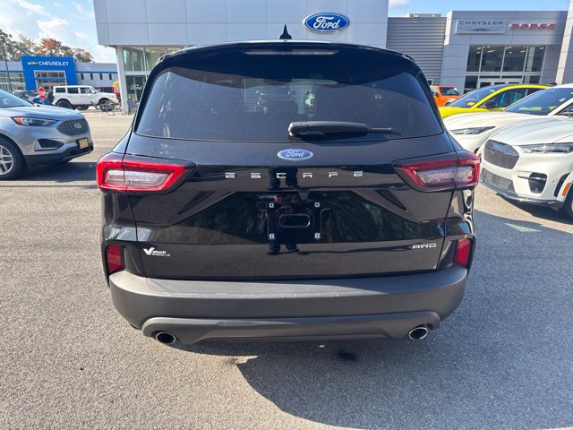Certified 2025 Ford Escape ST-Line Select AWD/4WD image 6