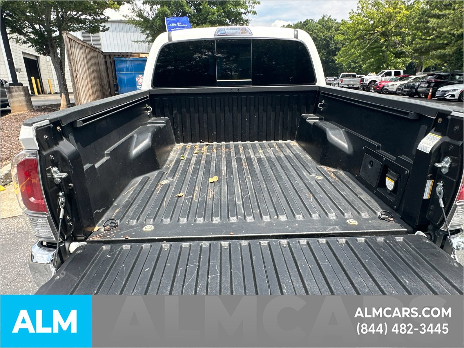 Used 2022 Toyota Tacoma TRD Off-Road RWD image 21