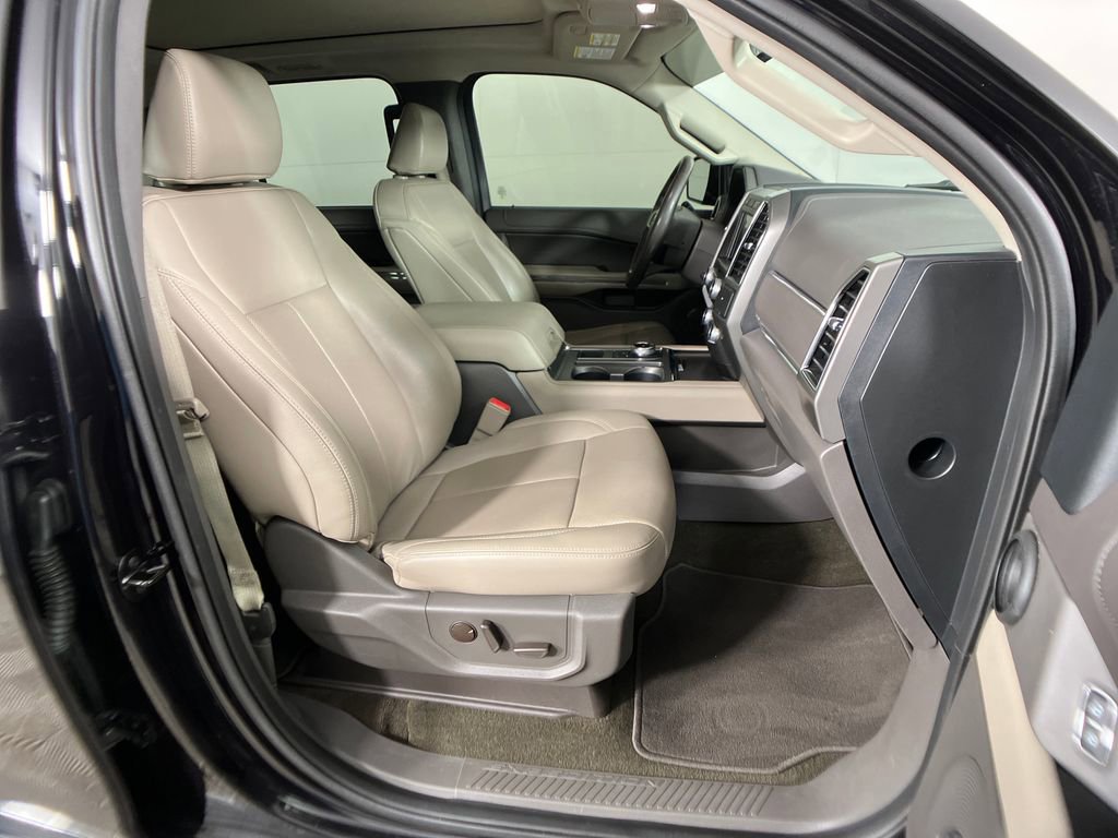 Certified 2021 Ford Expedition XLT image 11