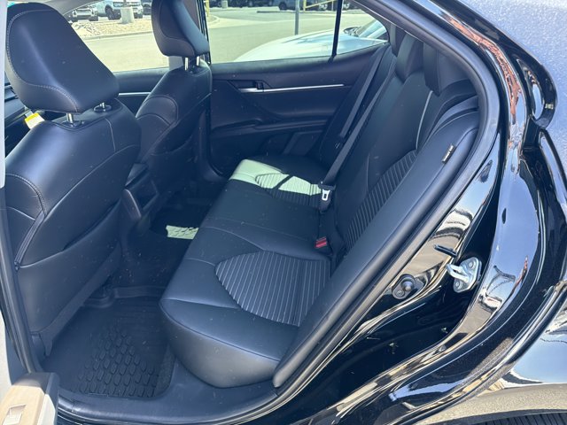 Used 2023 Toyota Camry SE FWD image 14