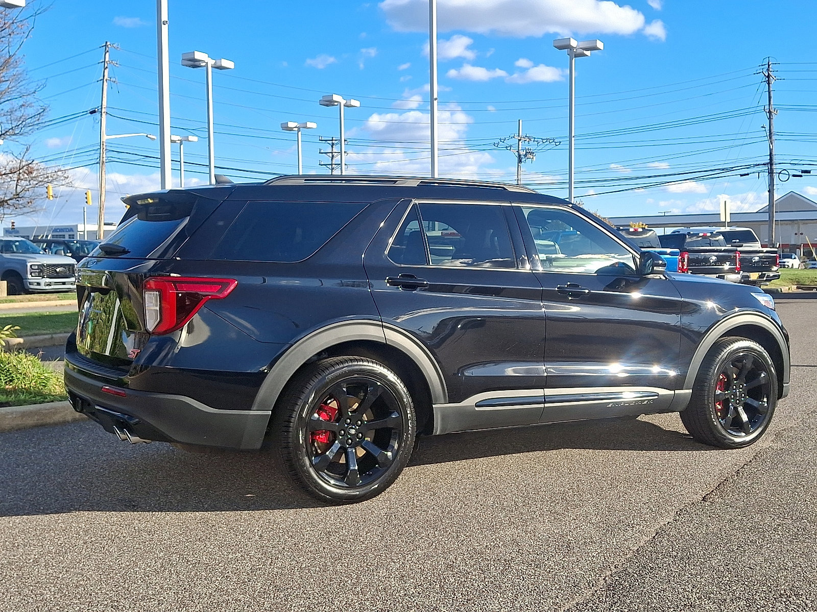 Certified 2024 Ford Explorer ST w/ Equipment Group 401A image 8