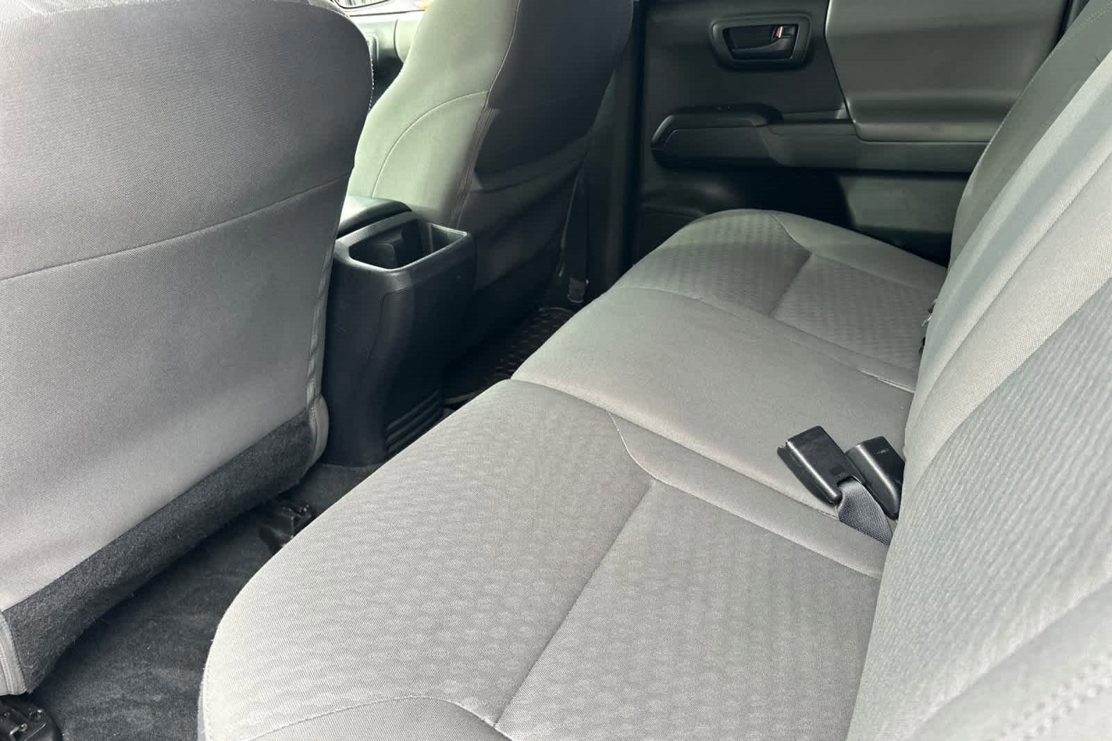 Used 2022 Toyota Tacoma SR image 10