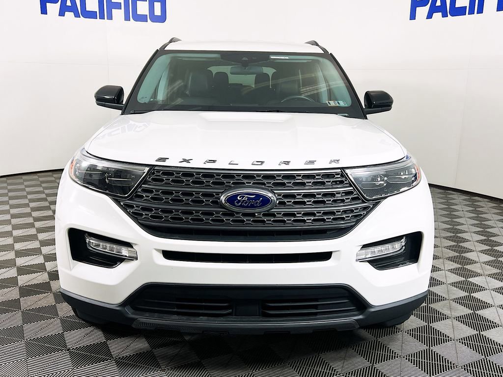 Certified 2023 Ford Explorer XLT w/ Equipment Group 202A AWD/4WD image 8