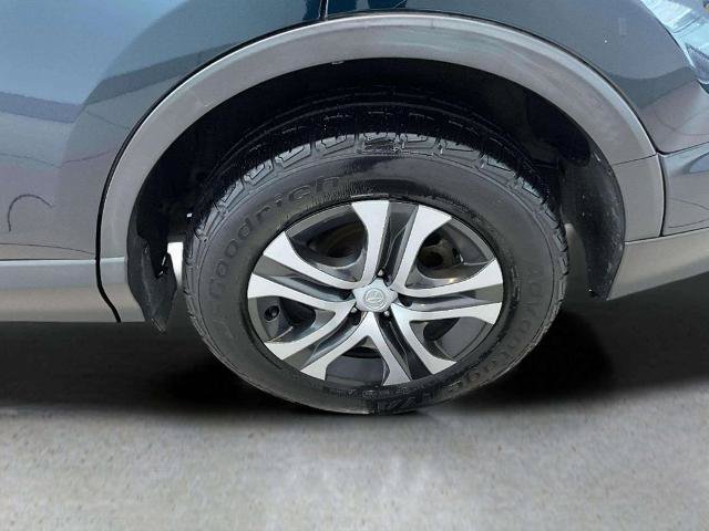 Used 2018 Toyota RAV4 LE w/ All Weather Liner Package AWD/4WD image 30