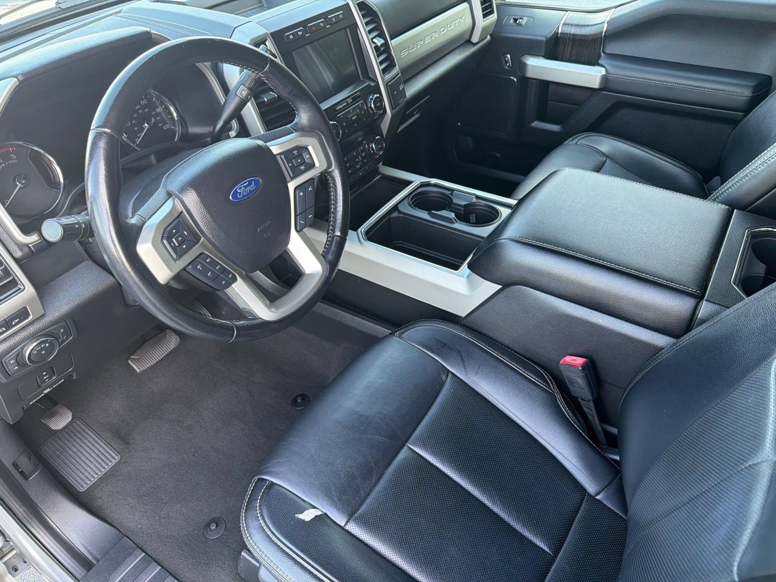 Certified 2021 Ford F350 Lariat w/ Chrome Package AWD/4WD image 4