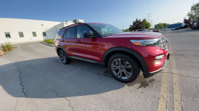 Certified 2023 Ford Explorer XLT w/ Equipment Group 202A AWD/4WD image 2