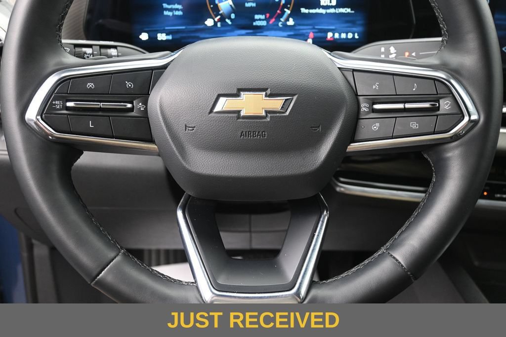 Used 2025 Chevrolet Equinox LT w/ Convenience Package II FWD image 17