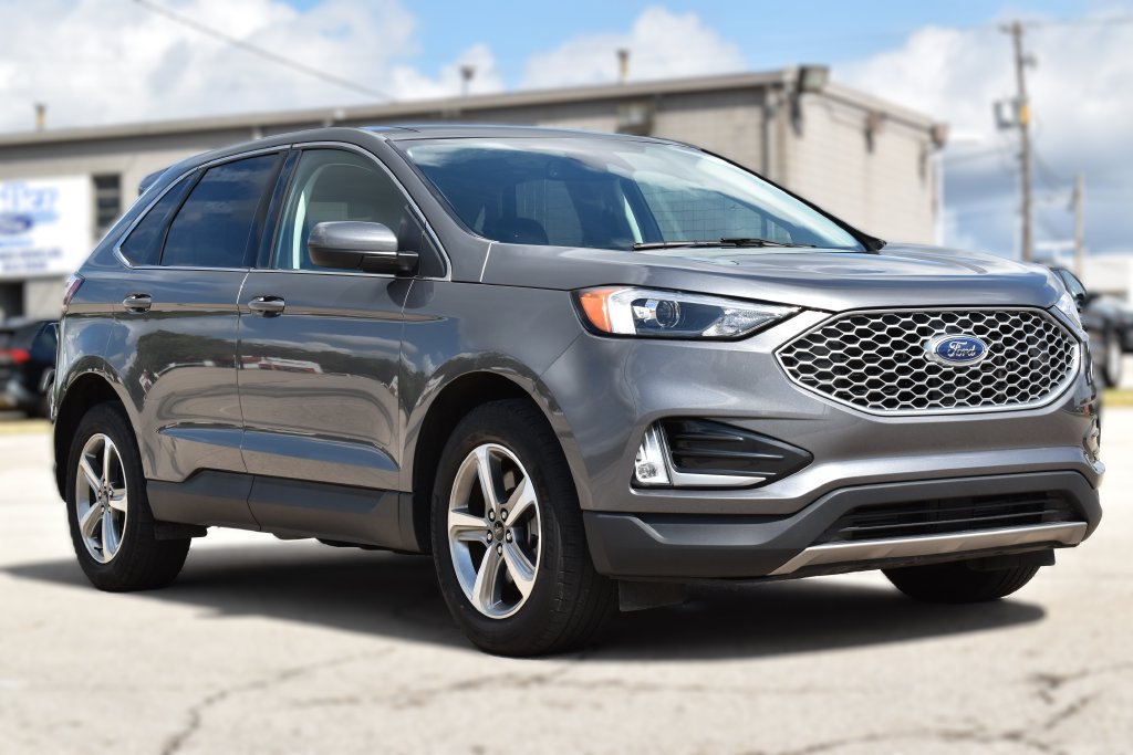 Certified 2023 Ford Edge SEL w/ Convenience Package AWD/4WD image 3