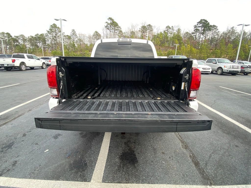 Used 2019 Toyota Tacoma TRD Sport image 24