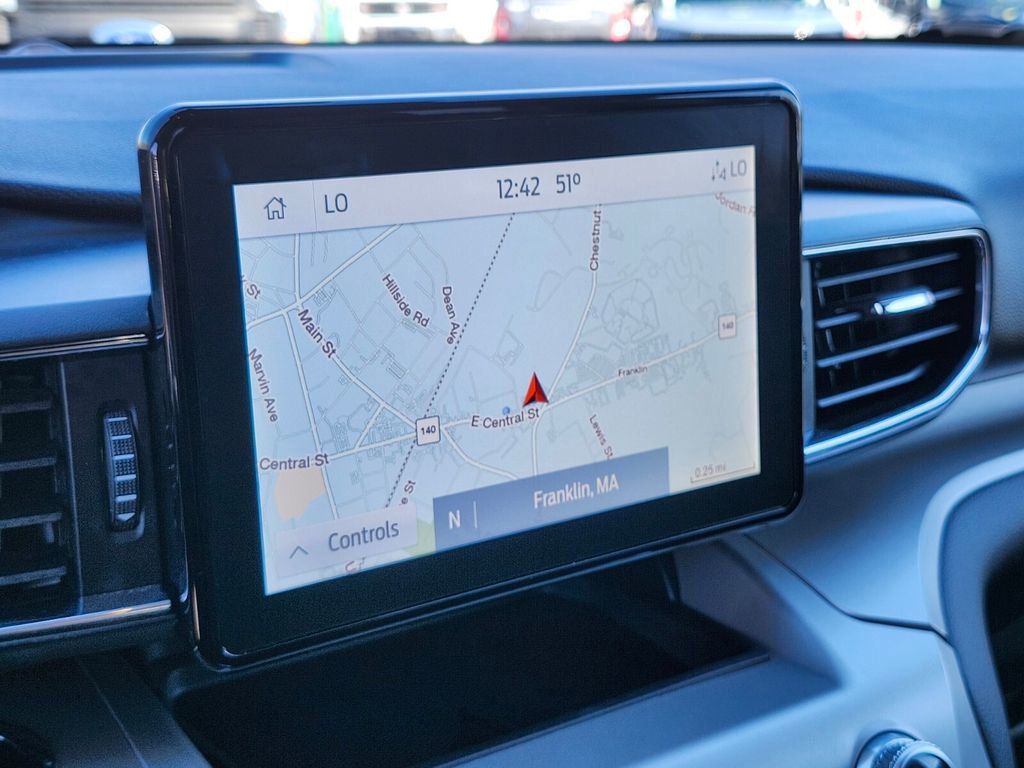 Certified 2022 Ford Explorer XLT w/ Equipment Group 202A image 22