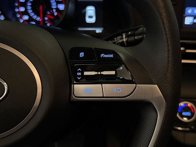 Used 2022 Hyundai Elantra SEL FWD image 21