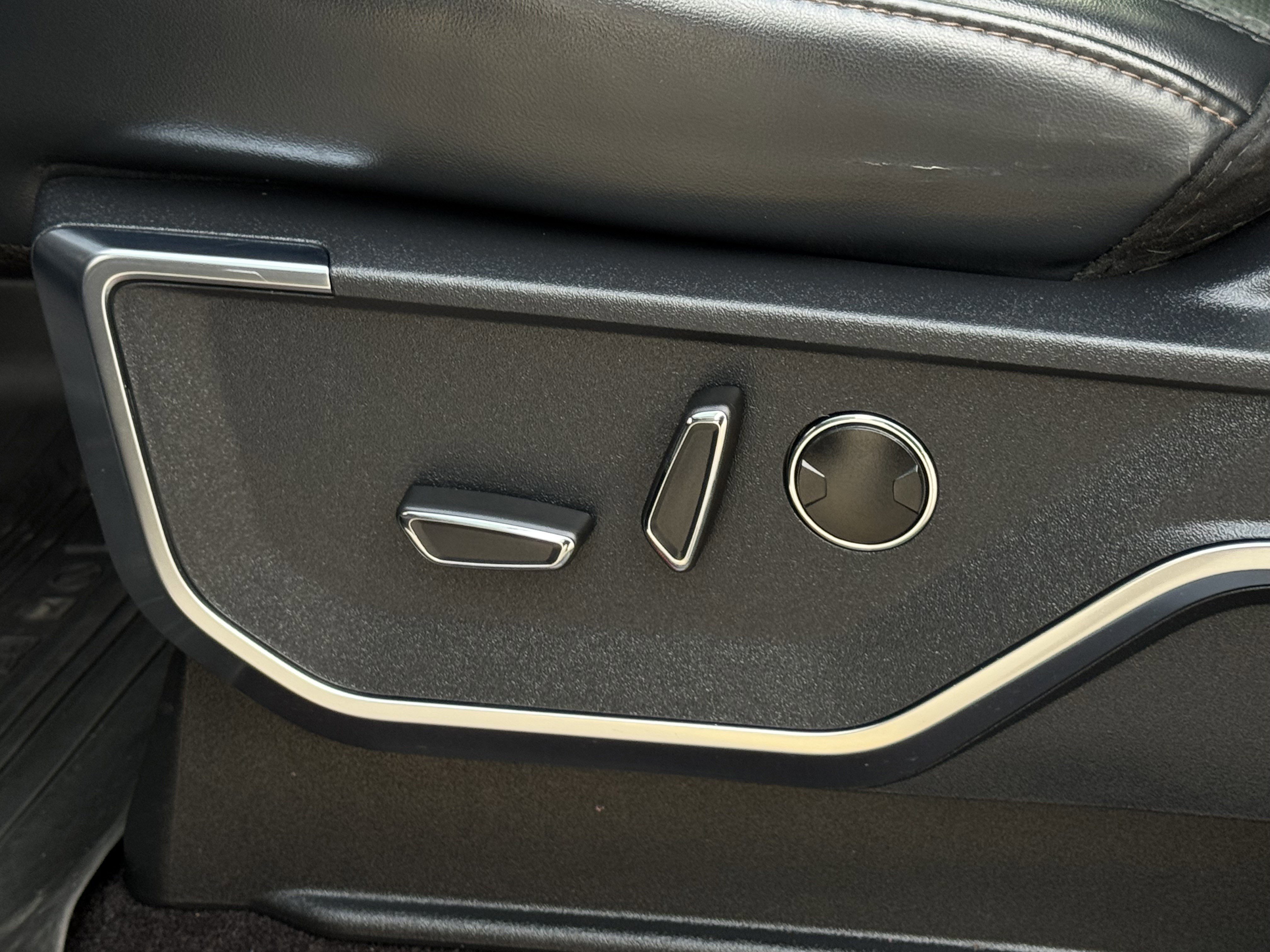 Certified 2022 Ford F150 Raptor w/ Raptor 37 Performance Package image 20