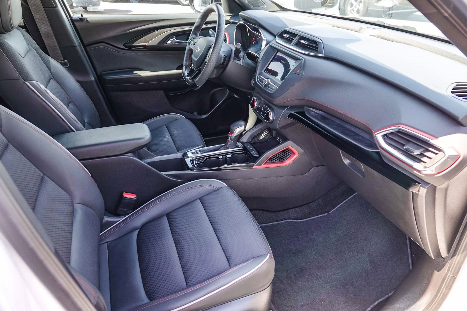 Used 2022 Chevrolet TrailBlazer RS image 15