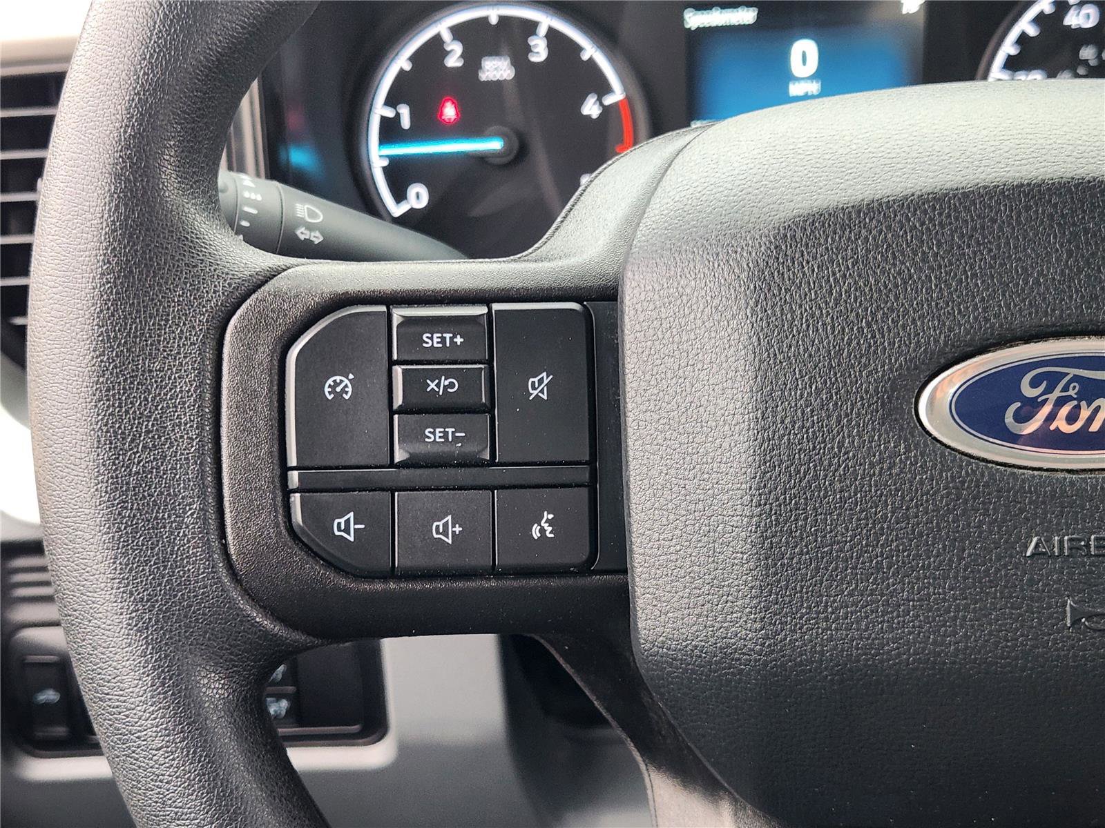 Certified 2025 Ford F250 XL w/ FX4 Off-Road Package AWD/4WD image 37